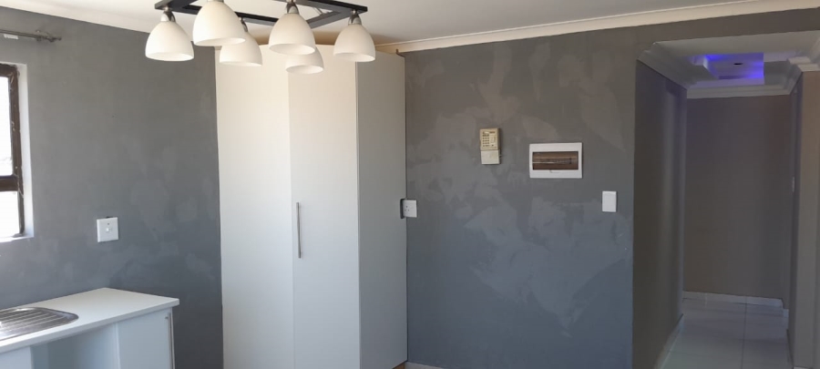 To Let 3 Bedroom Property for Rent in Northcrest Eastern Cape